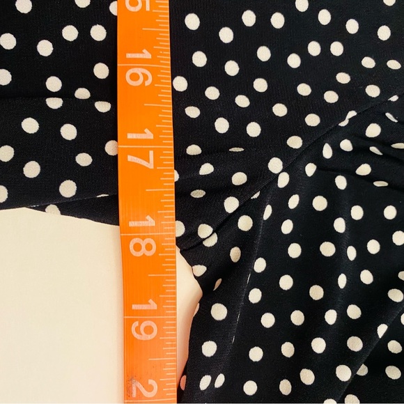 Anne Klein NWT Women’s Black and White Polka Dot Blouse - Picture 8 of 9